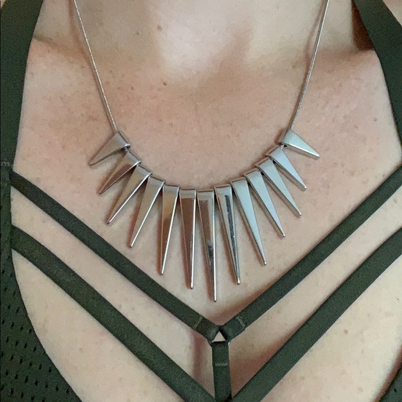 Express Jewelry - Spike necklace
